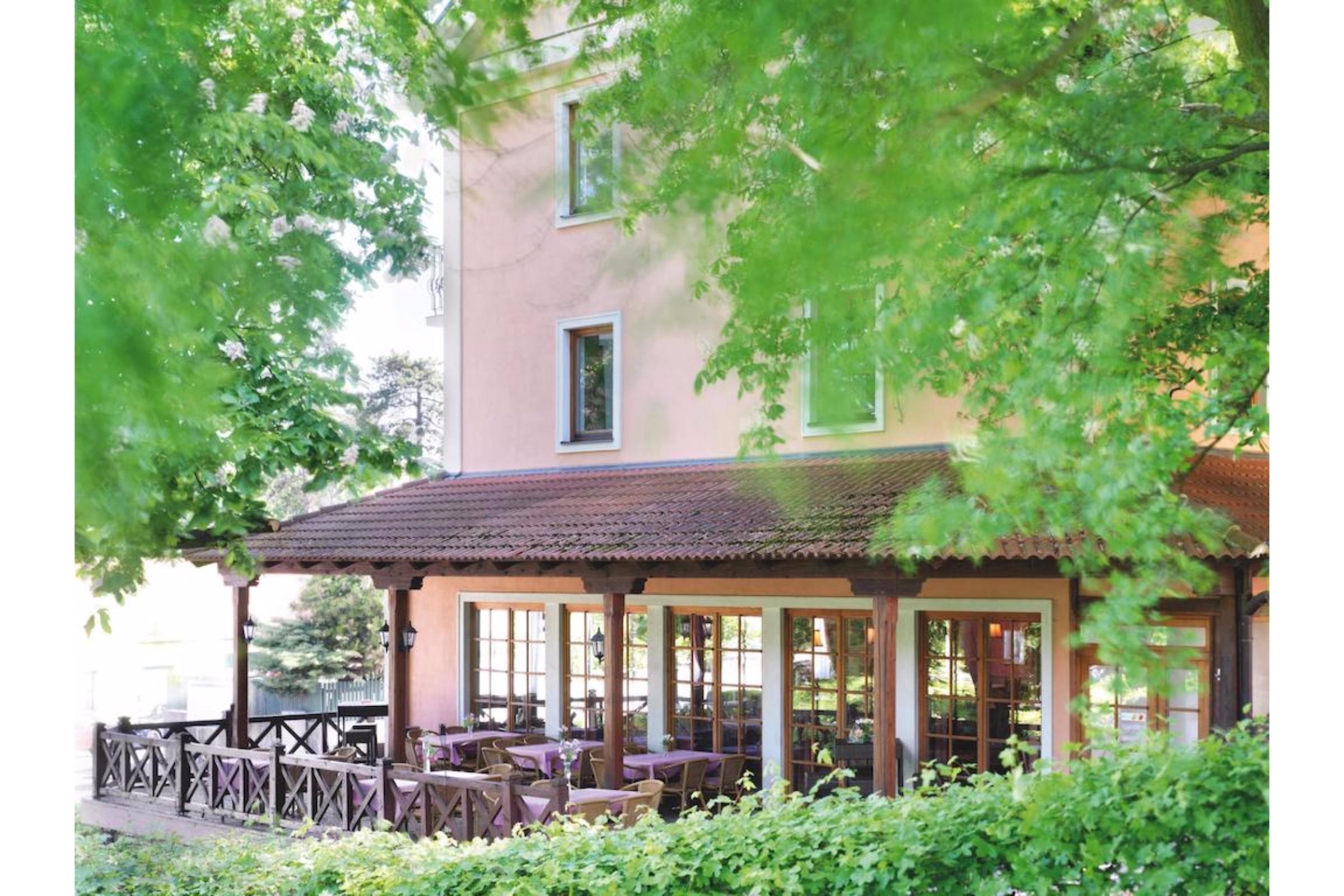 Hotel Marc Aurel Petronell Exteriör bild