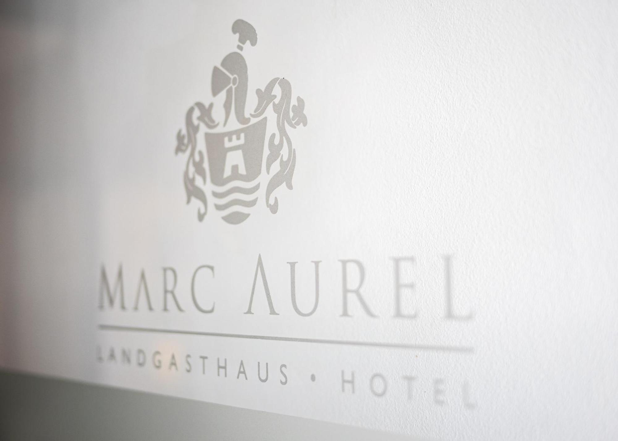 Hotel Marc Aurel Petronell Exteriör bild